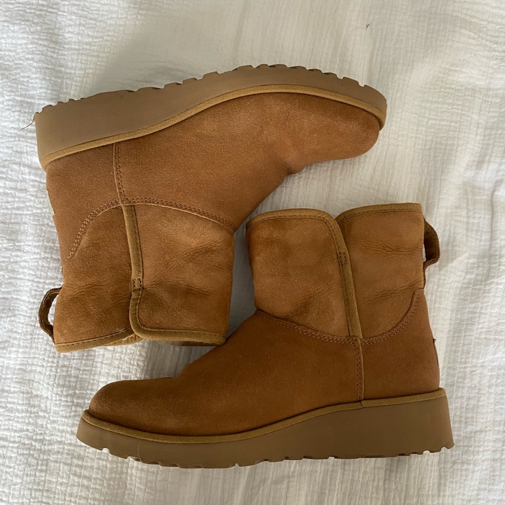 wedged ugg boots!